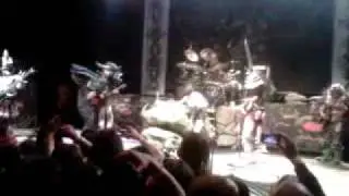 gwar b que, attack of the show girl