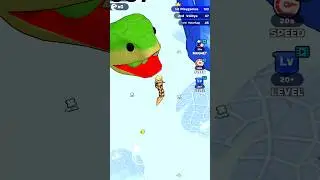 Snake clash: Baby snake confronts boss lv5200 #snakeclashio #snakevideo #snake #snakeclash #shorts