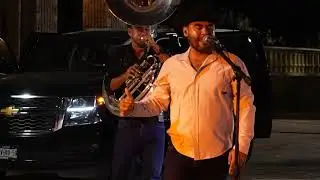 Ariel y Ariel - El Molcajete