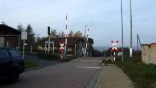 DDR - Bahnübergang Wolferode WSSB Vollschranke mit 2 Güterzügen