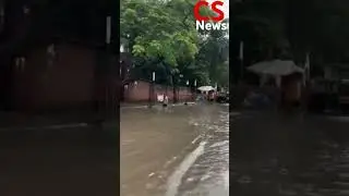 Heavy water logging at nera contry club Veera Desai Road in Andheri West.