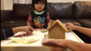How to Make Gingerbread House - Toys R Us Spongebob Gingerbread House Kit by FamilyToyReview