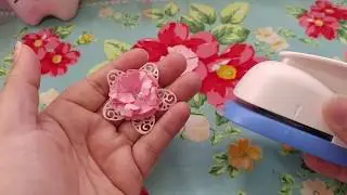 Let's make some flowers using a scallop punch #1