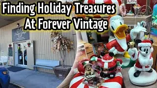 Покупка праздничных украшений в Forever Vintage, нашем любимом винтажном магазине Disney!