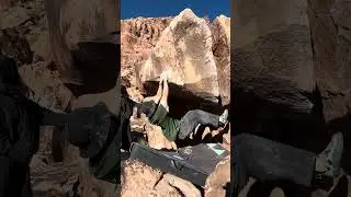 BUTTERFLY KISS V3 - Red Rocks (Kraft)  #bouldering #climbing #rockclimbing #클라이밍