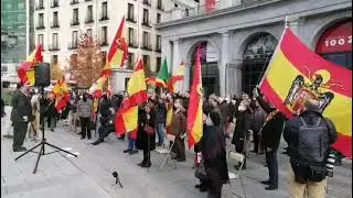 Himno Nacional cantado en la Plaza de Oriente 20 N 2021