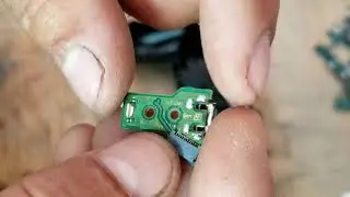 COMO ABRIR Y REPARAR CONTROL DE PS4 Y CAMBIAR CENTRO DE CARGA