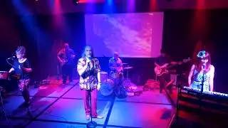 Lava by the Wanna Be-52s Live at Tiki Kon