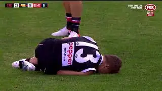 Jack Lonie Seriously Injures His Knee