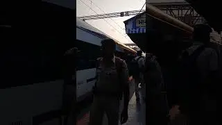 #bandebharatexpress #train #tour #automobile #indianrailways #express #station #transportation
