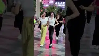 Street photography, beautiful girl's passionate dance   #dance #beauty #enchantingdance