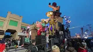 Carro 23 Svegl IA Chiaro Messaggio dal Carnevale di Viareggio 2024