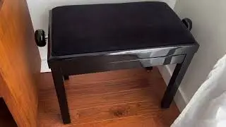 Gewa 130010 Deluxe Piano Bench with Cover Review, GREAT Piano Bench   Very Solid
