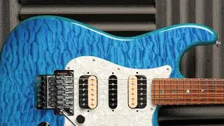 Deep Synthwave Groove Guitar Backing Track Jam in C