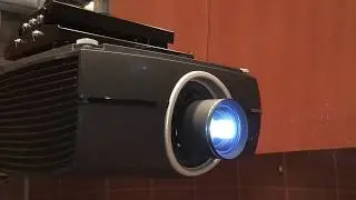 Barco F90-4k13 4K UHD. (1St Test)