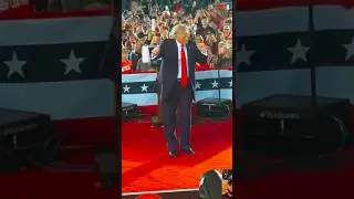 Donald Trump Dancing 🤩🤩 #donaldtrump #dancing #trump #trump2024 ##shorts #reels #usa #fyp #viral