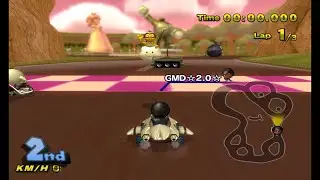 Mario Kart Wii Deluxe - online race on Sunset Parkway (1 v 1)
