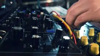 Behringer Model D // Behringer Crave // Native Instruments Maschine - Electro house