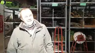 Valtrac Mini Farmers Day - Stefan at the parts warehouse