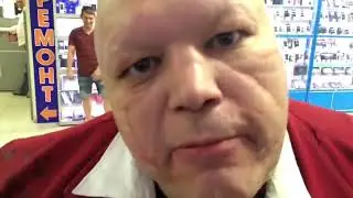 Барецкий Стас уничтожает Айфоны