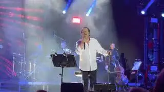 Γιάννης Πάριος - Μη ρωτάς τους άλλους Live {Θέατρο Άλσος 04/06/2022}