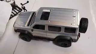 MN 300 1/12 scale crawler unboxing review ( not bad at all ) 