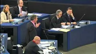 Wikileaks: Nigel Farage takes on Barroso in Strasbourg debate