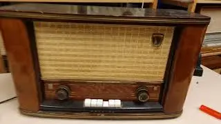 Testing Philips BX543 tube radio after sitting