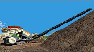 Metso Lokotrack ST2.3 compact size screen in action in FIN 2021