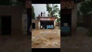 flood in pizza shop | heavy rain | thunderstorm | #youtubeshorts