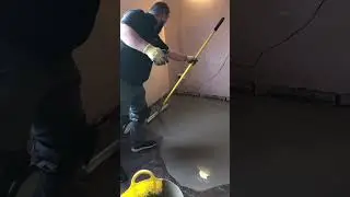 How to screed like a PRO ✅#flooring #howto #diy #tips #tricks #teirnanmccorkell #manchester