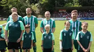 FC Aldersbach steigt auf.