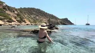 Un día más en una playa de Ibiza 🌞🏖️