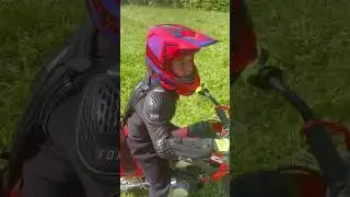 Je vous pr&eacute;sente ma nouvelle moto honda 110 crf et vous explique comment en faire