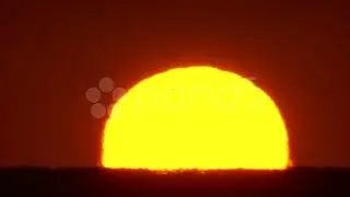 Big Close-up Sun Rise Over Ocean - Clear Horizon and Sky Sunrise, Real Time. Stock Footage