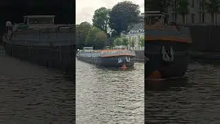 BARGES sur la fluvial L'ESCAUT.(1)