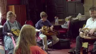 Jon Loomes hurdy gurdy workshop at the Bagpipe Society's 2025 Blowout.