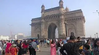 My first trip Gateway of India, Taj Hotel, Actors' house and many other places in Mumbai
