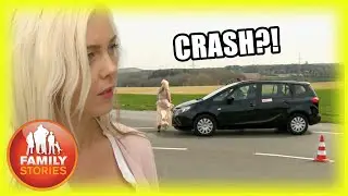 Fahrstunde FAIL: Sexy Julia am Steuer! 😳 🚨  | Julias Weg ins Gl&uuml;ck | Family Stories