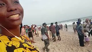 Пляж Атикан был переполнен в День подарков 😳 | Видеоблог о пляже в Лагосе #AticanBeach #LagosVlog...