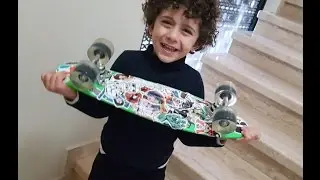 Cool Stickers on Skateboard / Cruiser / Penny Board / Stickers Bomb kids review