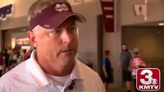College World Series: Internet goes bananas for Mississippi State superfan