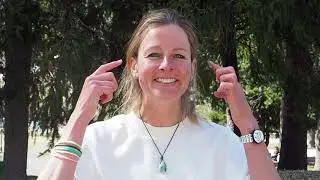 Fit mit Anne-Marie! Wir trainieren den Lachmuskel.