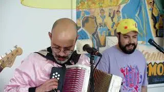 Mau Gatiyo - La chucha