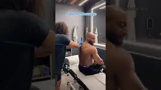 Sports massage therapy: shoulders/lats