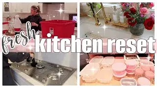 ✅ NEW YEAR KITCHEN RESET 🧼 Declutter, Clean, Organize & Undecorate With Me ✨