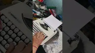 Hermes Baby Typewriter (1967) | Swiss Made | Ultra-Portable Typing Test #rrtypewritermart