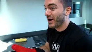 Jardon Tries Not To Burn His Hand Off