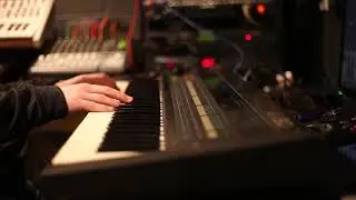 Akai AX80 demo - two custom patches