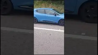Hard shoulder idiot